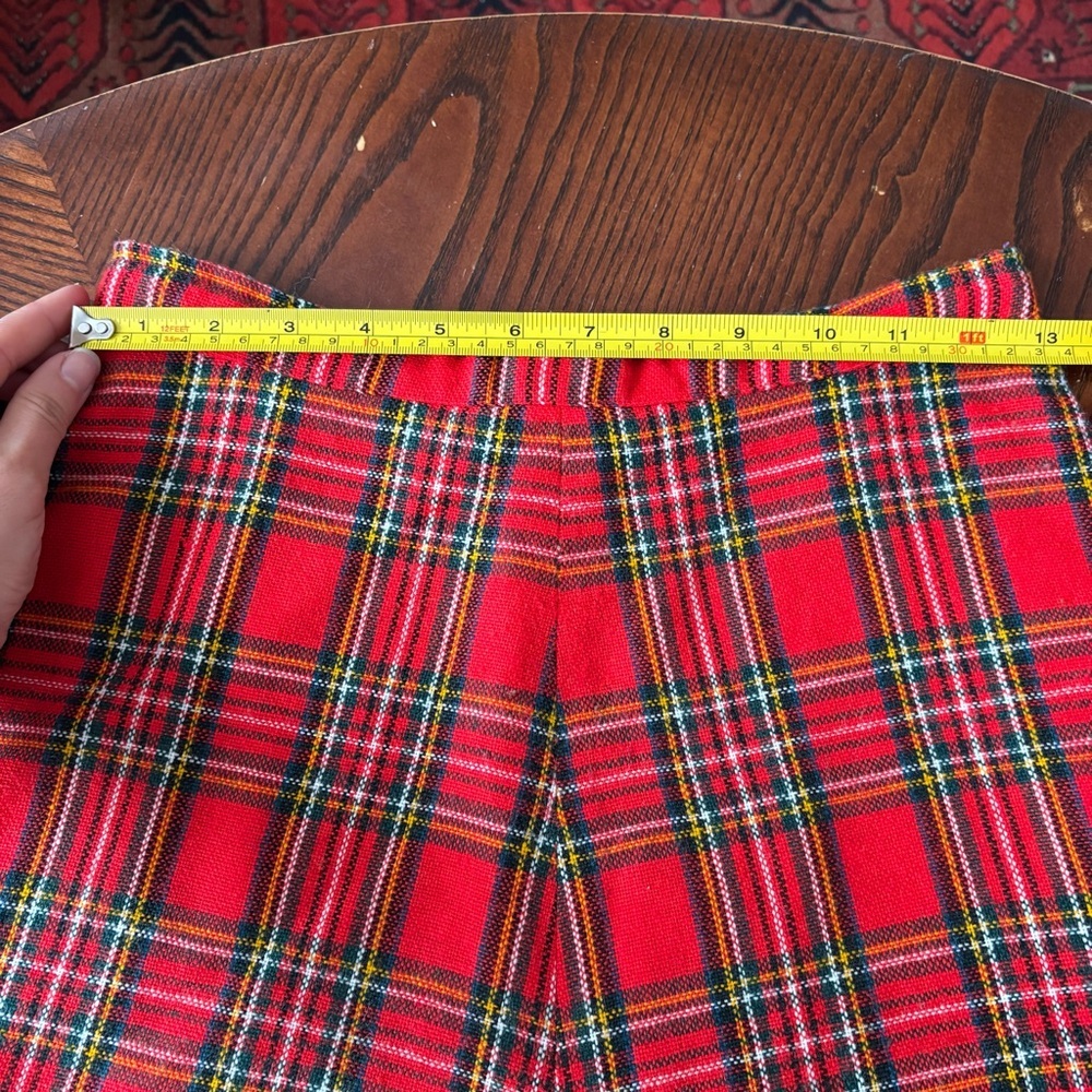 Classic vintage red plaid midi skirt with a timeless plaid print. - Picture 2 of 6